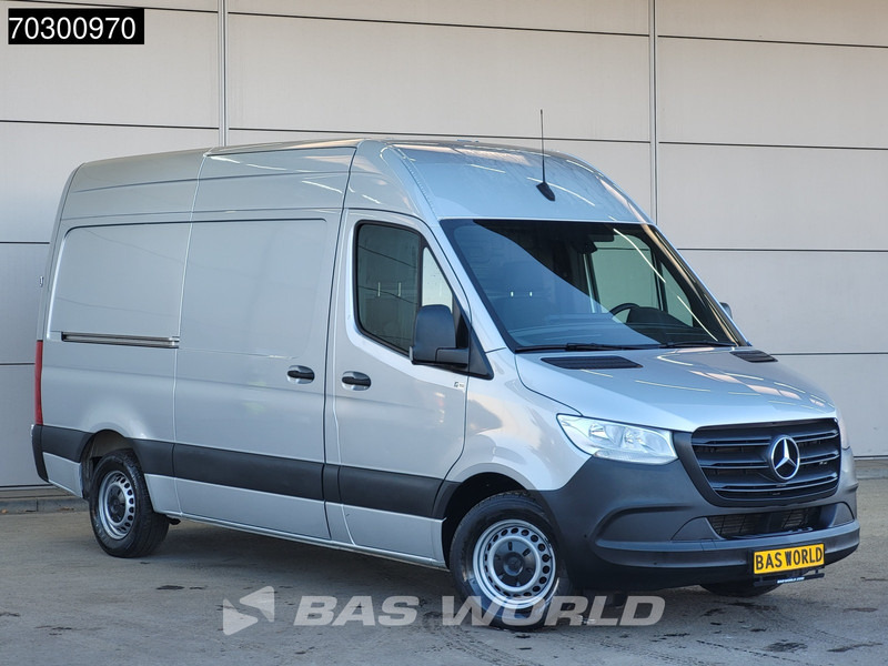 Mercedes-Benz Sprinter 315 CDI Automaat L2H2 150PK Airco Camera Parkeersensoren MBUX CarPlay Euro6 L2 Airco - Malá dodávka: obrázok 3 Mercedes-Benz Sprinter 315 CDI Automaat L2H2 150PK Airco Camera Parkeersensoren MBUX CarPlay Euro6 L2 Airco - Malá dodávka: obrázok 3