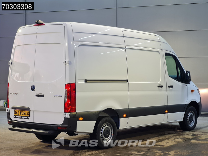 Mercedes-Benz Sprinter 317 CDI Automaat L2H2 170PK Navi Airco Cruise Camera Parkeersensoren MBUX CarPlay Euro6 L2 Airco Cruise control - Furgon: obrázok 5 Mercedes-Benz Sprinter 317 CDI Automaat L2H2 170PK Navi Airco Cruise Camera Parkeersensoren MBUX CarPlay Euro6 L2 Airco Cruise control - Furgon: obrázok 5