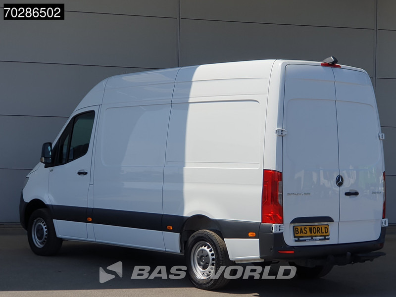 Mercedes-Benz Sprinter 319 CDI Automaat L2H2 190PK Trekhaak Airco Camera Parkeersensoren MBUX CarPlay Euro6 L2 12m3 Airco Trekhaak - Furgon: obrázok 2 Mercedes-Benz Sprinter 319 CDI Automaat L2H2 190PK Trekhaak Airco Camera Parkeersensoren MBUX CarPlay Euro6 L2 12m3 Airco Trekhaak - Furgon: obrázok 2