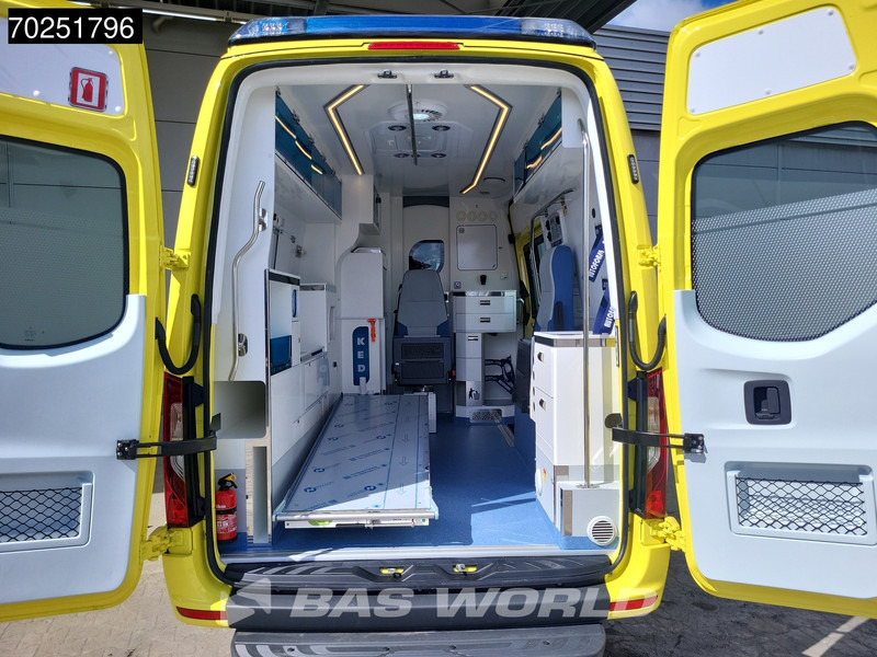 Mercedes-Benz Sprinter 319 CDI Automaat L2H2 New! Ambulance Ziekenwagen Rettungswagen Krankenwagen 10m3 Airco Cruise control - Sanitka: obrázok 3 Mercedes-Benz Sprinter 319 CDI Automaat L2H2 New! Ambulance Ziekenwagen Rettungswagen Krankenwagen 10m3 Airco Cruise control - Sanitka: obrázok 3