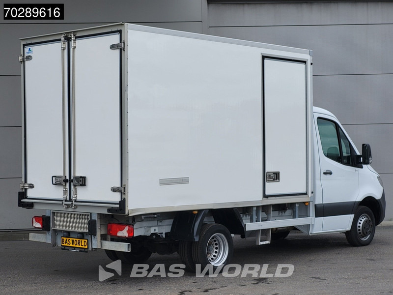 Mercedes-Benz Sprinter 515 CDI Koelwagen Dubbellucht Zijdeur Thermo King 230v-Stekker Airco Cruise MBUX CarPlay Euro6 Koel Koeler Kühl Kühler Kühlwagen - Chladiarenská dodávka: obrázok 5 Mercedes-Benz Sprinter 515 CDI Koelwagen Dubbellucht Zijdeur Thermo King 230v-Stekker Airco Cruise MBUX CarPlay Euro6 Koel Koeler Kühl Kühler Kühlwagen - Chladiarenská dodávka: obrázok 5
