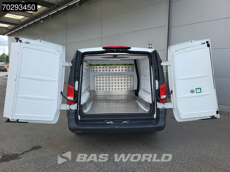 Mercedes-Benz eVito Elektrisch Koelwagen L2H1 41kWh WLTP 105km Automaat Kerstner Airco L2 Koel Koeler Kühl Kühler Kühlwagen 3m3 Airco - Chladiarenská dodávka, Elektrická dodávka: obrázok 3 Mercedes-Benz eVito Elektrisch Koelwagen L2H1 41kWh WLTP 105km Automaat Kerstner Airco L2 Koel Koeler Kühl Kühler Kühlwagen 3m3 Airco - Chladiarenská dodávka, Elektrická dodávka: obrázok 3