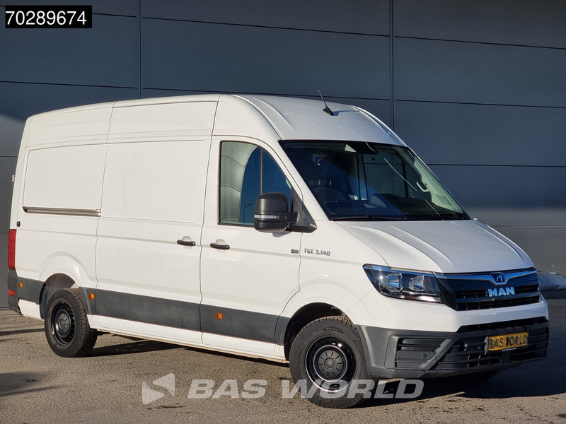 Volkswagen Crafter 140pk Automaat L3H3 Airco Trekhaak Camera Parkeersensoren Euro6 L2H2 11m3 Airco Trekhaak - Furgon: obrázok 3 Volkswagen Crafter 140pk Automaat L3H3 Airco Trekhaak Camera Parkeersensoren Euro6 L2H2 11m3 Airco Trekhaak - Furgon: obrázok 3