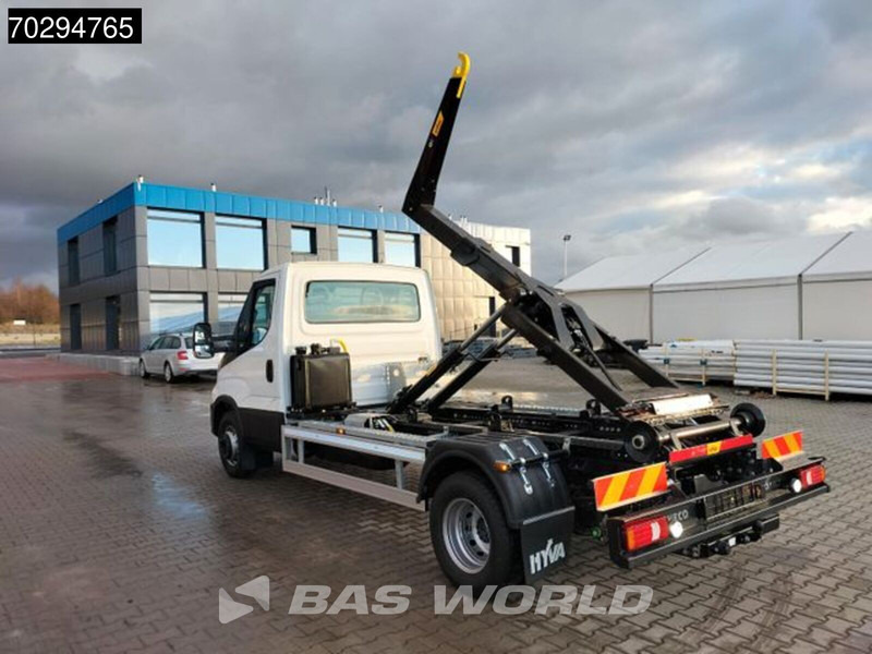 Iveco Daily 70C18 5 Tonnes Hooklift Euro 6 A/C - Dodávka sklápač: obrázok 2 Iveco Daily 70C18 5 Tonnes Hooklift Euro 6 A/C - Dodávka sklápač: obrázok 2