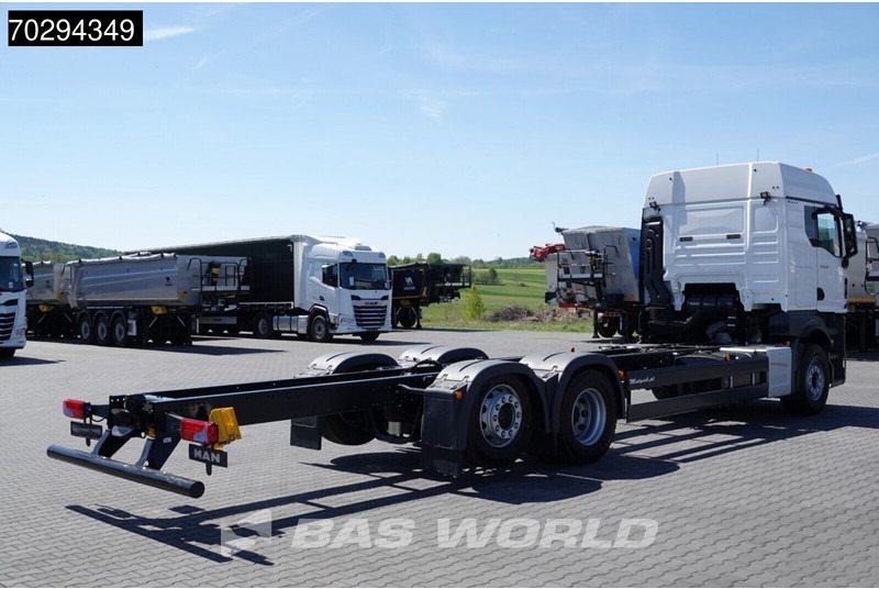 MAN TGX 26.520 TGX 6X2 Lift-Steering Axle Euro 6 - Podvozek s kabinou: obrázok 5 MAN TGX 26.520 TGX 6X2 Lift-Steering Axle Euro 6 - Podvozek s kabinou: obrázok 5
