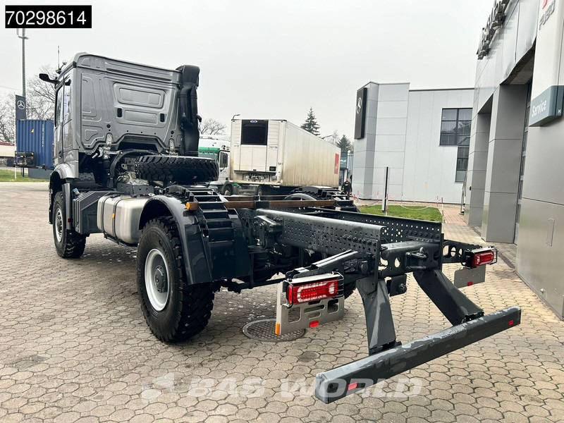 Mercedes-Benz Acrocs 2051 Arocs 4X4 NEW 4x4 chassis! Camper base Steel suspension Big-Axle Automatic Euro 6 - Podvozek s kabinou: obrázok 2 Mercedes-Benz Acrocs 2051 Arocs 4X4 NEW 4x4 chassis! Camper base Steel suspension Big-Axle Automatic Euro 6 - Podvozek s kabinou: obrázok 2
