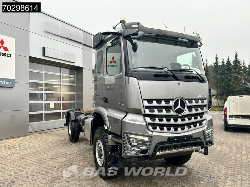 Mercedes-Benz Acrocs 2051 Arocs 4X4 NEW 4x4 chassis! Camper base Steel suspension Big-Axle Automatic Euro 6 - Podvozek s kabinou: obrázok 3 Mercedes-Benz Acrocs 2051 Arocs 4X4 NEW 4x4 chassis! Camper base Steel suspension Big-Axle Automatic Euro 6 - Podvozek s kabinou: obrázok 3