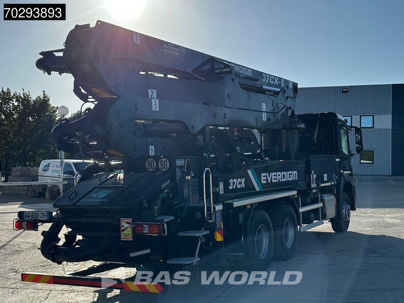 Mercedes-Benz Arocs 2840 Arocs 6X4 Unused! Everdigm 37CX-5 concrete pump Steel Suspension Automatic Euro 6 - Autočerpadlo: obrázok 5 Mercedes-Benz Arocs 2840 Arocs 6X4 Unused! Everdigm 37CX-5 concrete pump Steel Suspension Automatic Euro 6 - Autočerpadlo: obrázok 5
