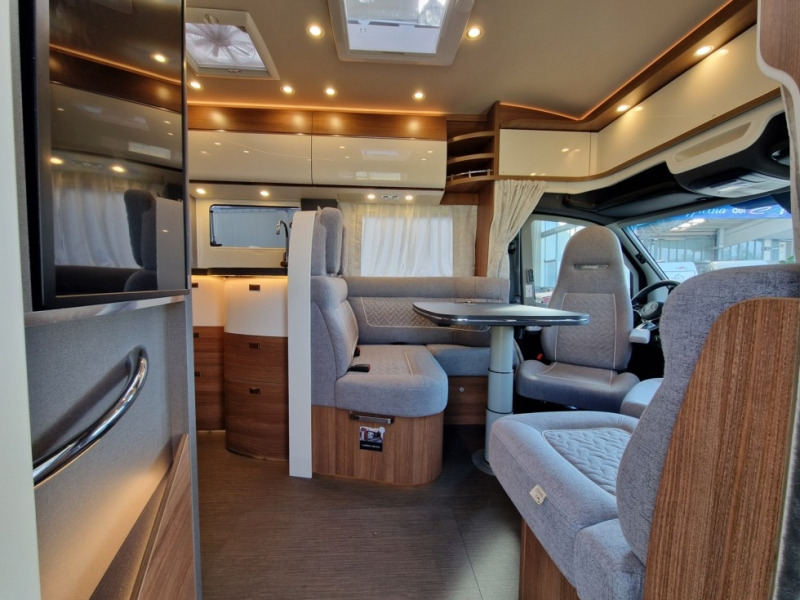 Carthago C1 Tourer T 148 RB-QB K - Polointegrované obytné auto: obrázok 5 Carthago C1 Tourer T 148 RB-QB K - Polointegrované obytné auto: obrázok 5