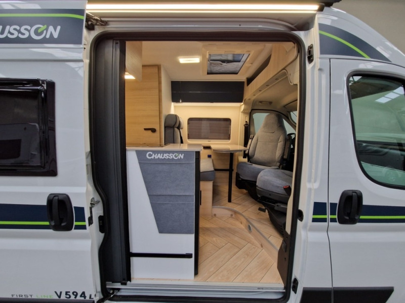 Chausson First Line V594L - Obytný van: obrázok 3 Chausson First Line V594L - Obytný van: obrázok 3