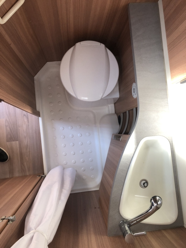 WEINSBERG CARAONE 480 EU - Obytný príves: obrázok 5 WEINSBERG CARAONE 480 EU - Obytný príves: obrázok 5