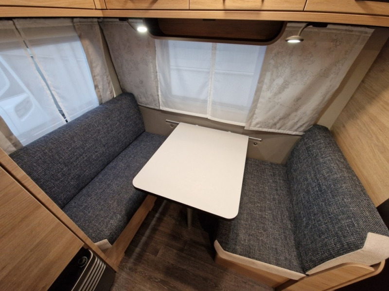 Weinsberg CaraOne 420 QD - Obytný príves: obrázok 5 Weinsberg CaraOne 420 QD - Obytný príves: obrázok 5