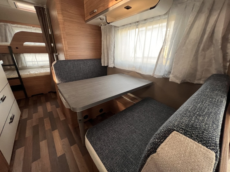 Weinsberg CaraOne 480 QDK - Obytný príves: obrázok 5 Weinsberg CaraOne 480 QDK - Obytný príves: obrázok 5