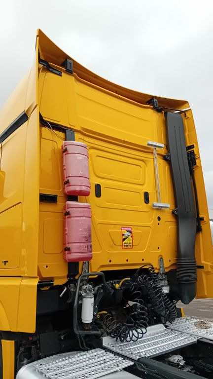 Mercedes-Benz 1845 GIGA space - Ťahač: obrázok 5 Mercedes-Benz 1845 GIGA space - Ťahač: obrázok 5