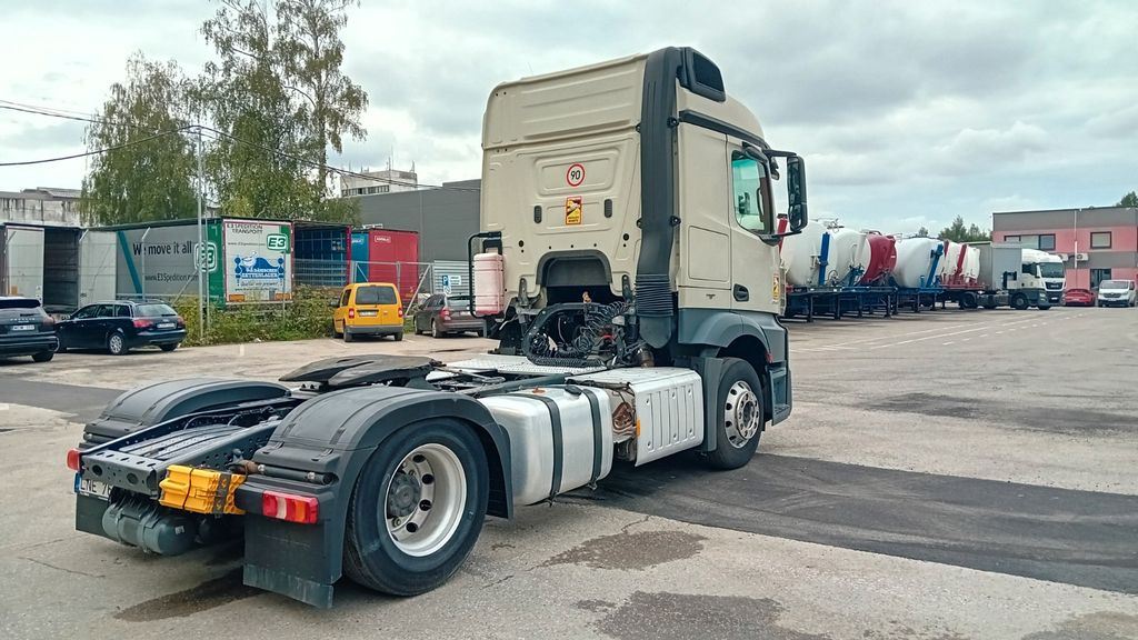 Mercedes-Benz ADR Actros 1843 - Ťahač: obrázok 3 Mercedes-Benz ADR Actros 1843 - Ťahač: obrázok 3