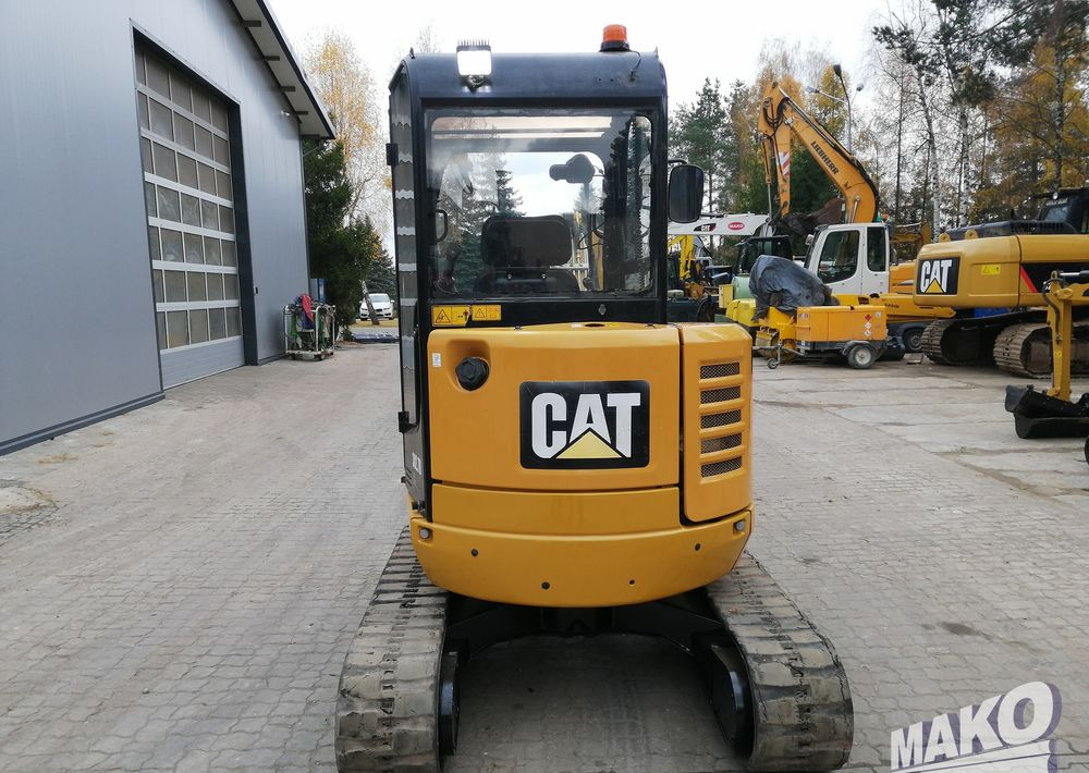 Caterpillar 302.7 D CR - Pásové rýpadlo: obrázok 4 Caterpillar 302.7 D CR - Pásové rýpadlo: obrázok 4