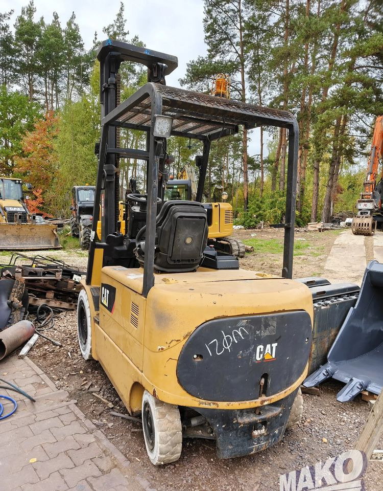 Caterpillar EP35K-PAC - Elektrický vysokozdvižný vozík: obrázok 4 Caterpillar EP35K-PAC - Elektrický vysokozdvižný vozík: obrázok 4