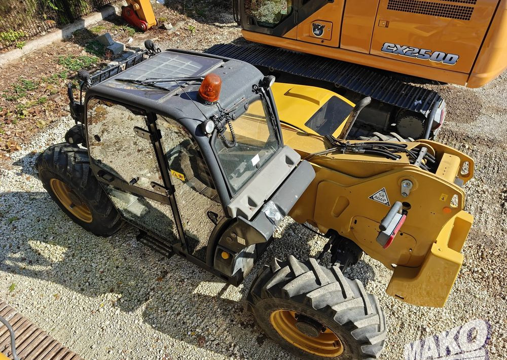 Caterpillar TH407 - Teleskopický nakladač: obrázok 2 Caterpillar TH407 - Teleskopický nakladač: obrázok 2