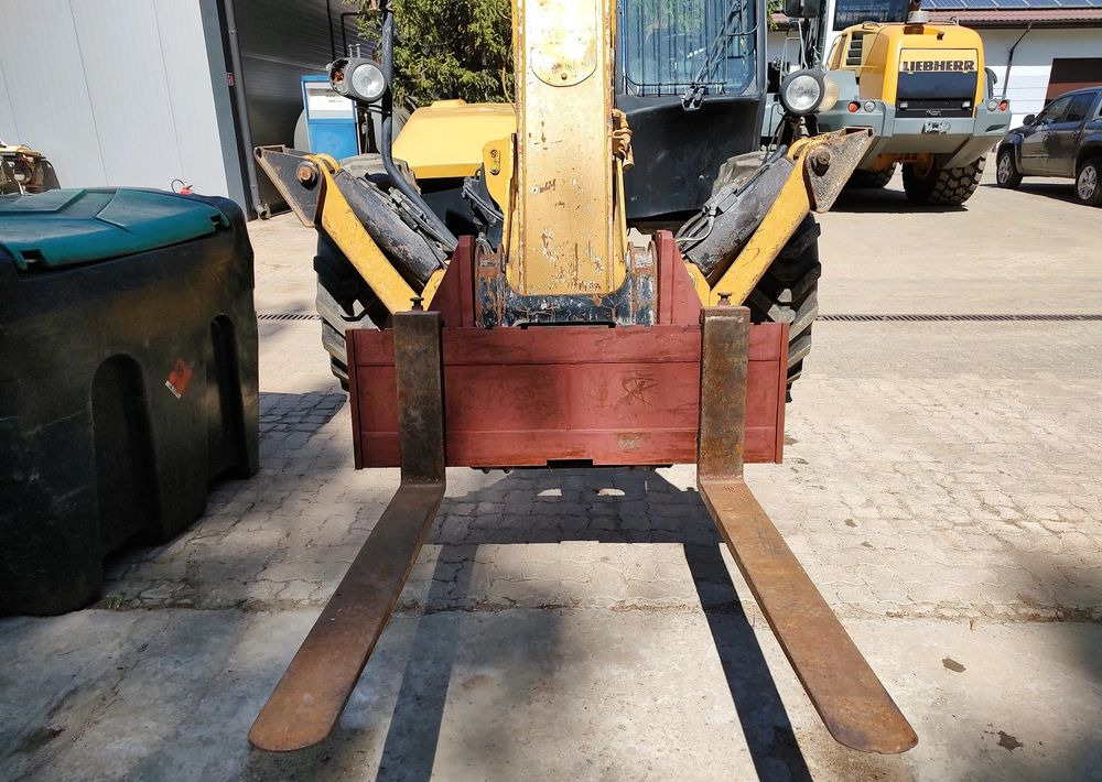 Caterpillar TH417 - Teleskopický nakladač: obrázok 3 Caterpillar TH417 - Teleskopický nakladač: obrázok 3