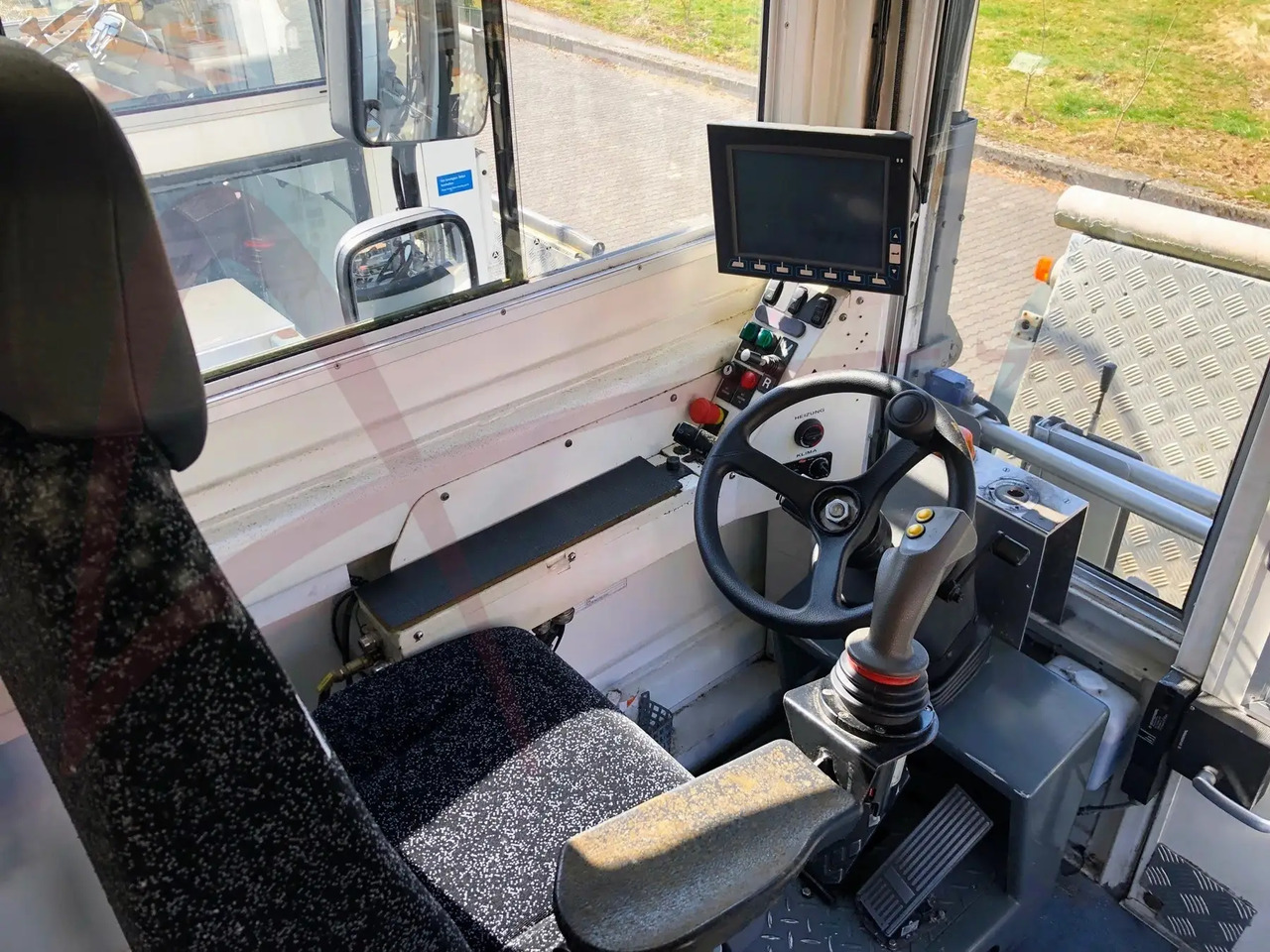 BULMOR SIDECAT XL 7.5 - Ambulift: obrázok 5 BULMOR SIDECAT XL 7.5 - Ambulift: obrázok 5