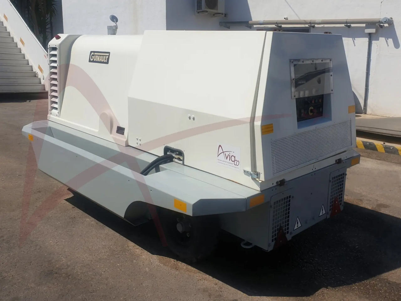 GUINAULT GA120V18D2100 - Pozemná energetická jednotka: obrázok 2 GUINAULT GA120V18D2100 - Pozemná energetická jednotka: obrázok 2