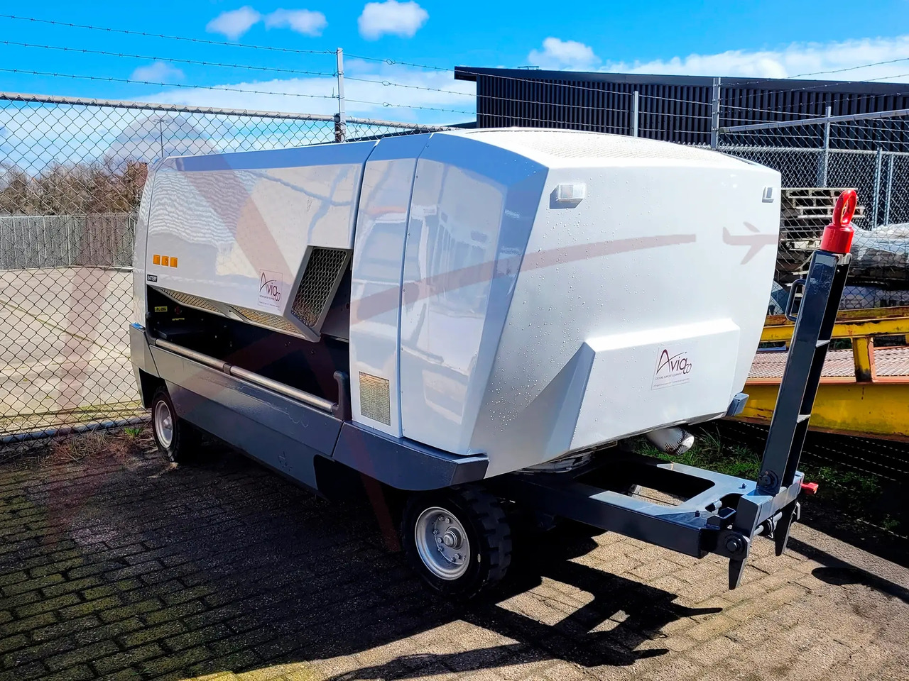 HITZINGER 100MDI1 - Pozemná energetická jednotka: obrázok 3 HITZINGER 100MDI1 - Pozemná energetická jednotka: obrázok 3