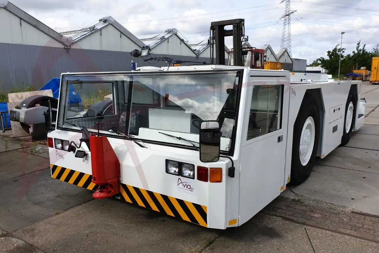 SCHOPF F396E - Ťahač lietadiel: obrázok 5 SCHOPF F396E - Ťahač lietadiel: obrázok 5