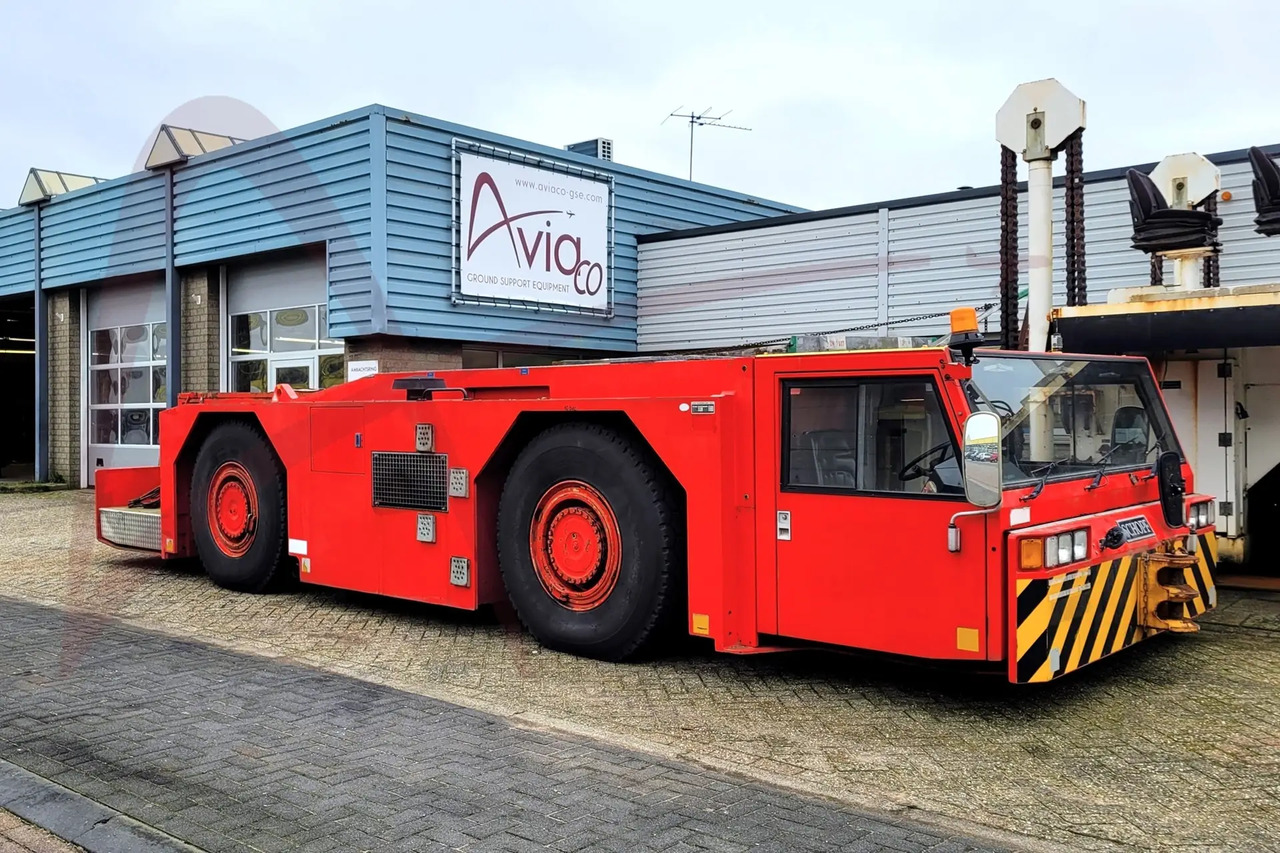 SCHOPF F396P - Ťahač lietadiel: obrázok 1 SCHOPF F396P - Ťahač lietadiel: obrázok 1