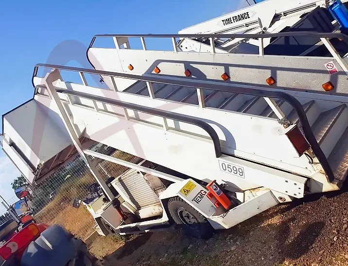 TEMG TG2244 - Schody pre cestujúcich: obrázok 3 TEMG TG2244 - Schody pre cestujúcich: obrázok 3