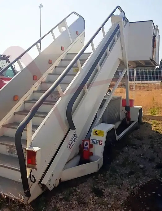 TEMG TG2244 - Schody pre cestujúcich: obrázok 1 TEMG TG2244 - Schody pre cestujúcich: obrázok 1