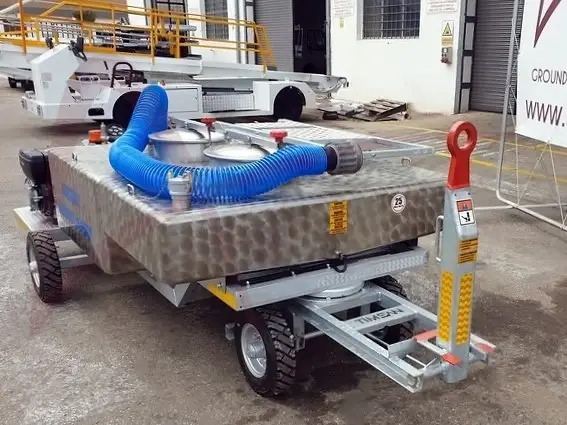 TIMSAN LSC300/700 - Vozidlo na obsluhu toaliet lietadiel: obrázok 5 TIMSAN LSC300/700 - Vozidlo na obsluhu toaliet lietadiel: obrázok 5