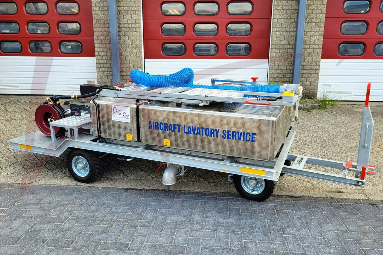 TIMSAN LSC300/700E - Vozidlo na obsluhu toaliet lietadiel: obrázok 1 TIMSAN LSC300/700E - Vozidlo na obsluhu toaliet lietadiel: obrázok 1