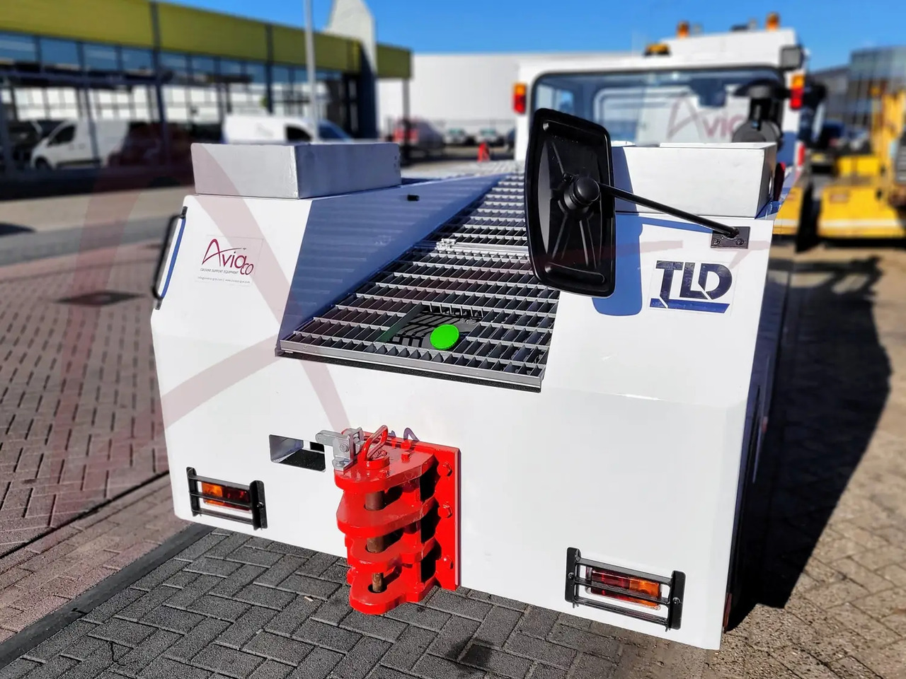 TLD TMX-100 - Ťahač lietadiel: obrázok 5 TLD TMX-100 - Ťahač lietadiel: obrázok 5