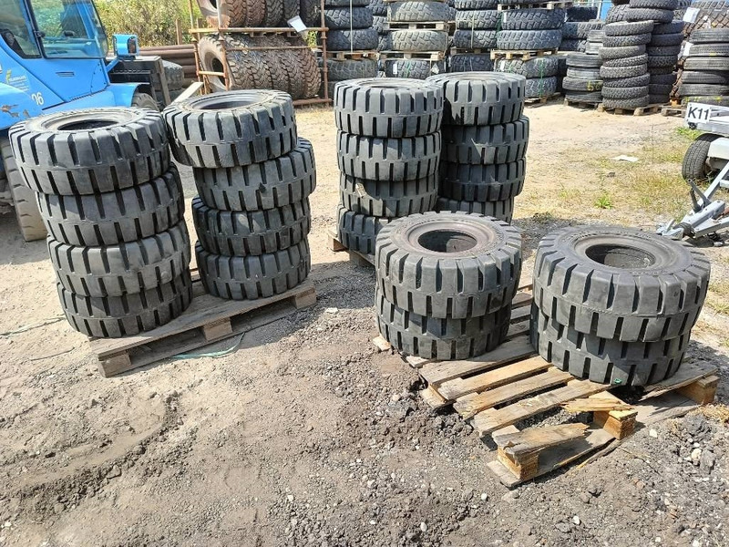 Banden landbouwbanden michelin dunlop 9.5R17.5 + 2 - Pneumatiky a disky pre Stavebné stroje: obrázok 4 Banden landbouwbanden michelin dunlop 9.5R17.5 + 2 - Pneumatiky a disky pre Stavebné stroje: obrázok 4