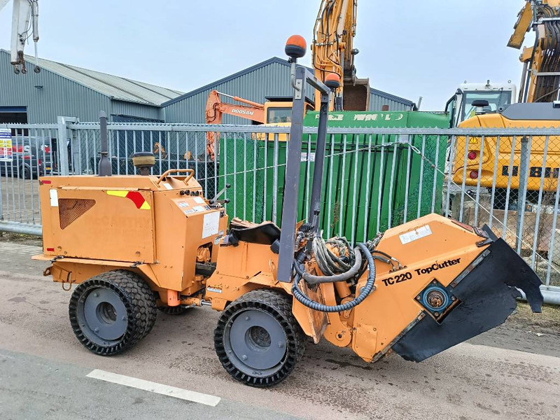 Case Maxi-Sneaker Maxi C c220 top cutter wheel paver - Rýhovač: obrázok 1 Case Maxi-Sneaker Maxi C c220 top cutter wheel paver - Rýhovač: obrázok 1