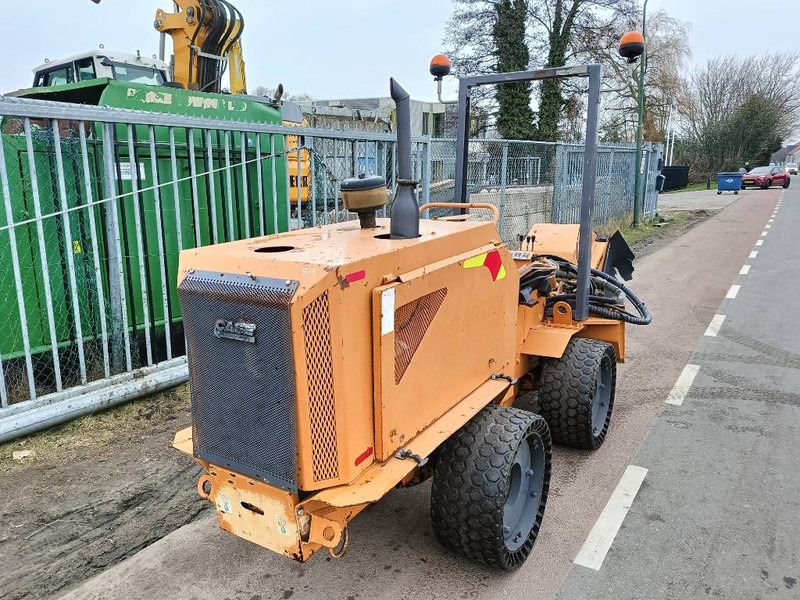 Case Maxi-Sneaker Maxi C c220 top cutter wheel paver - Rýhovač: obrázok 4 Case Maxi-Sneaker Maxi C c220 top cutter wheel paver - Rýhovač: obrázok 4