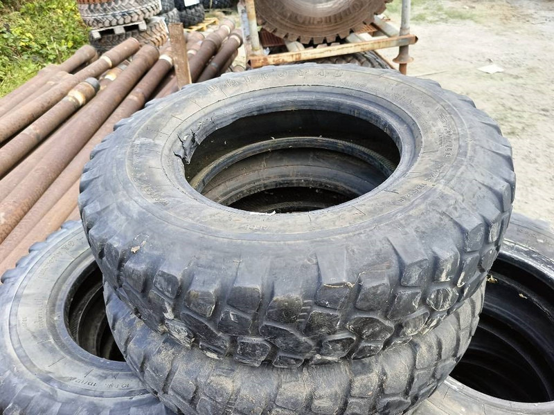 Michelin 6,50 R16 C 7,00R16 C 22/100R16 255/100R16 banden l - Pneumatiky a disky pre Stavebné stroje: obrázok 5 Michelin 6,50 R16 C 7,00R16 C 22/100R16 255/100R16 banden l - Pneumatiky a disky pre Stavebné stroje: obrázok 5