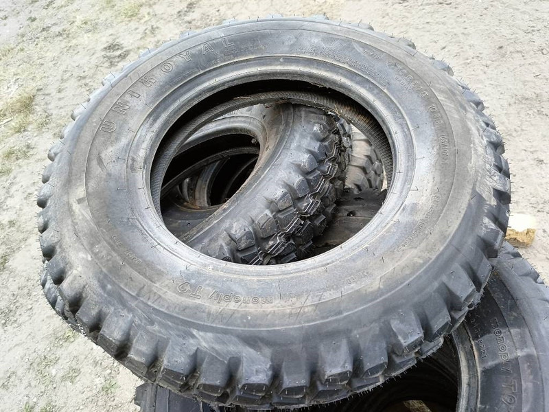 Michelin 6,50 R16 C 7,00R16 C 22/100R16 255/100R16 banden l - Pneumatiky a disky pre Stavebné stroje: obrázok 3 Michelin 6,50 R16 C 7,00R16 C 22/100R16 255/100R16 banden l - Pneumatiky a disky pre Stavebné stroje: obrázok 3