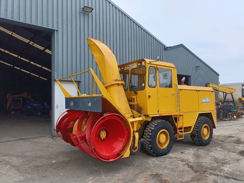 Rolba R1000 sneeuwschuiver snow blaster schnee - Vozidlo na odpratávanie snehu: obrázok 3 Rolba R1000 sneeuwschuiver snow blaster schnee - Vozidlo na odpratávanie snehu: obrázok 3