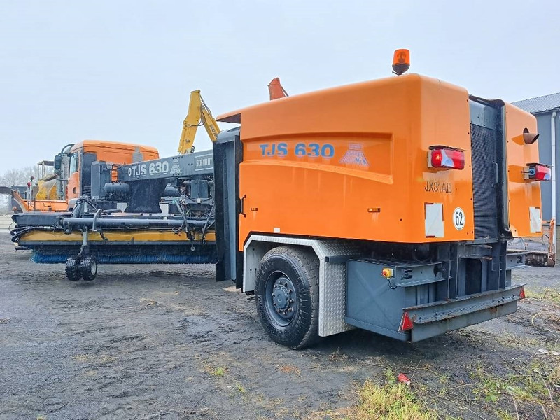 Schmidt TSJ630 man runway snow cleaning sneeuwschuif 2008 - Radlica na sneh pre Poľnohospodárske stroje: obrázok 4 Schmidt TSJ630 man runway snow cleaning sneeuwschuif 2008 - Radlica na sneh pre Poľnohospodárske stroje: obrázok 4