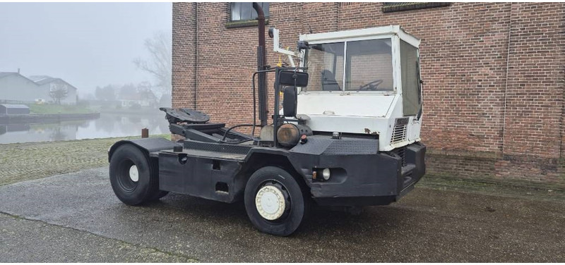 Terberg trt89 4x4 terminal trekker tractor port truck - Terminálový ťahač: obrázok 1 Terberg trt89 4x4 terminal trekker tractor port truck - Terminálový ťahač: obrázok 1