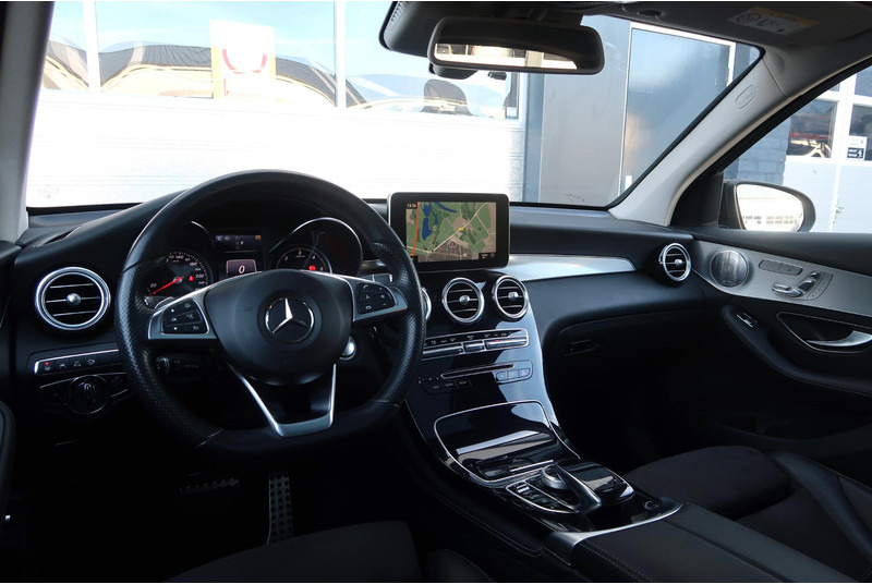 Mercedes-Benz GLC 350 d 4MATIC Premium Plus AMG/ PANO/ AIRM/ MEMORY/ 360/ BURMESTER/ ACC/ TREKHAAK - SUV: obrázok 2 Mercedes-Benz GLC 350 d 4MATIC Premium Plus AMG/ PANO/ AIRM/ MEMORY/ 360/ BURMESTER/ ACC/ TREKHAAK - SUV: obrázok 2