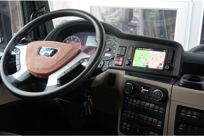 MAN TGX 26.580 6X2/4 RETARDER/ STEERED-PUSHER/ PTO/ ETC - Ťahač: obrázok 5 MAN TGX 26.580 6X2/4 RETARDER/ STEERED-PUSHER/ PTO/ ETC - Ťahač: obrázok 5