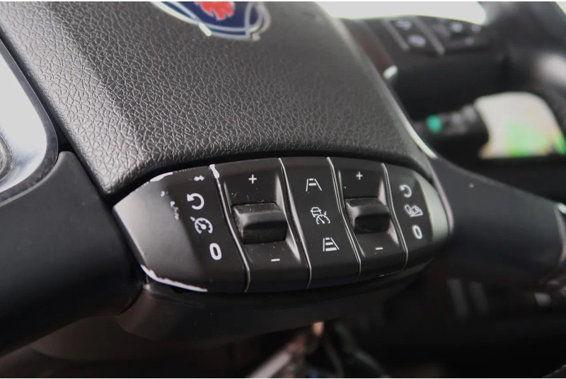 Scania R500 NGS 6x2/4 NB RETARDER/ FULL AIR/ SLIDE DISH/ DIFF-LOCK/ ACC - Ťahač: obrázok 5 Scania R500 NGS 6x2/4 NB RETARDER/ FULL AIR/ SLIDE DISH/ DIFF-LOCK/ ACC - Ťahač: obrázok 5