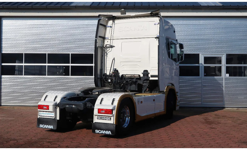 Scania R580 V8 NGS RETARDER/ FULL AIR/ 2X TANK/ ACC - Ťahač: obrázok 4 Scania R580 V8 NGS RETARDER/ FULL AIR/ 2X TANK/ ACC - Ťahač: obrázok 4