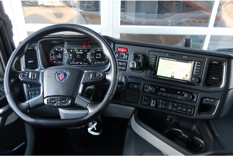 Scania R580 V8 NGS RETARDER/ FULL AIR/ 2X TANK/ ACC - Ťahač: obrázok 5 Scania R580 V8 NGS RETARDER/ FULL AIR/ 2X TANK/ ACC - Ťahač: obrázok 5
