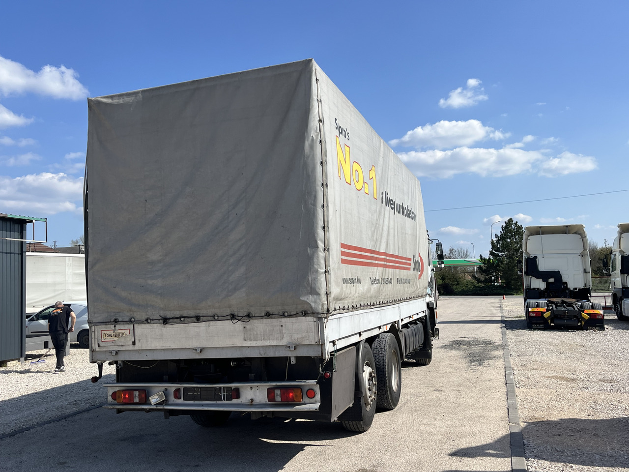 VOLVO F10 - Nákladné auto: obrázok 4 VOLVO F10 - Nákladné auto: obrázok 4