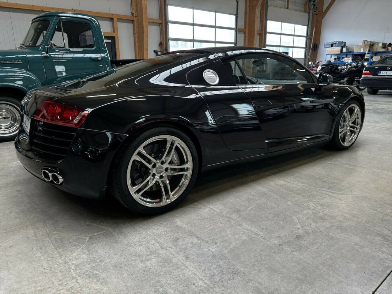 Audi R8 4.2 FSI V8 quattro Coupé Neuzustand - Coupe: obrázok 5 Audi R8 4.2 FSI V8 quattro Coupé Neuzustand - Coupe: obrázok 5