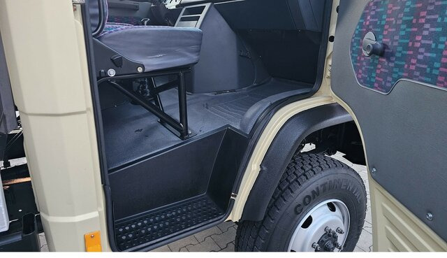 MERCEDES-BENZ 814 D T2 Vario 4x4 Allrad Topzustand! - Dodávka valník: obrázok 4 MERCEDES-BENZ 814 D T2 Vario 4x4 Allrad Topzustand! - Dodávka valník: obrázok 4