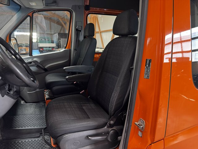 MERCEDES-BENZ Sprinter 316 CDI 4x4 Allrad L2H2 1. Hand! - Furgon, Dodávkа s dvojitou kabínou: obrázok 4 MERCEDES-BENZ Sprinter 316 CDI 4x4 Allrad L2H2 1. Hand! - Furgon, Dodávkа s dvojitou kabínou: obrázok 4